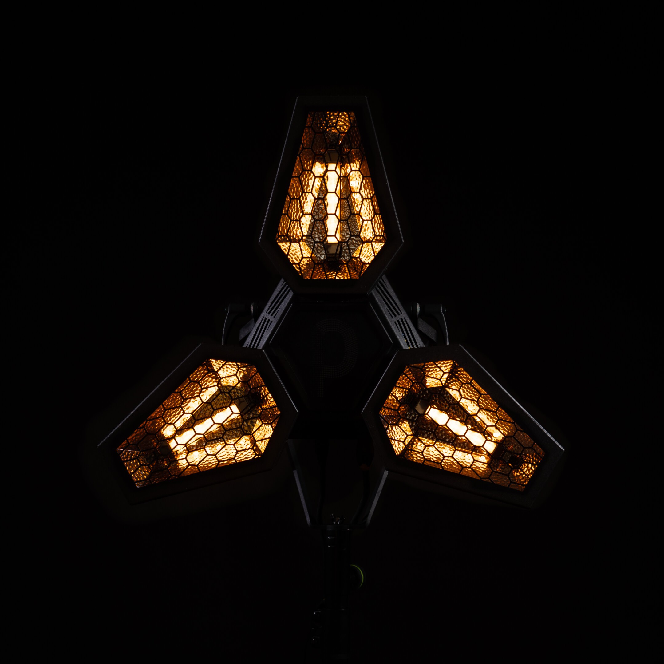 Portman Mantis — Retro Design Light